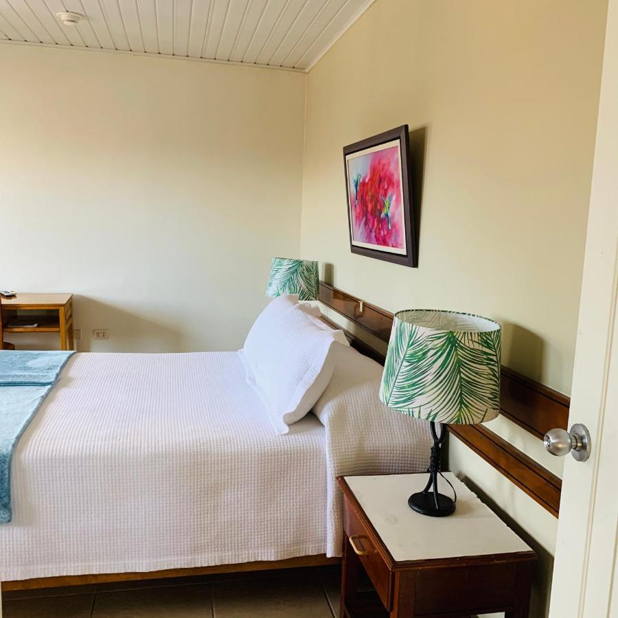 Hotel Acosta Iquitos Dış mekan fotoğraf