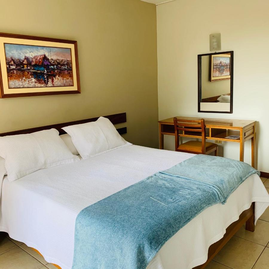 Hotel Acosta Iquitos Dış mekan fotoğraf